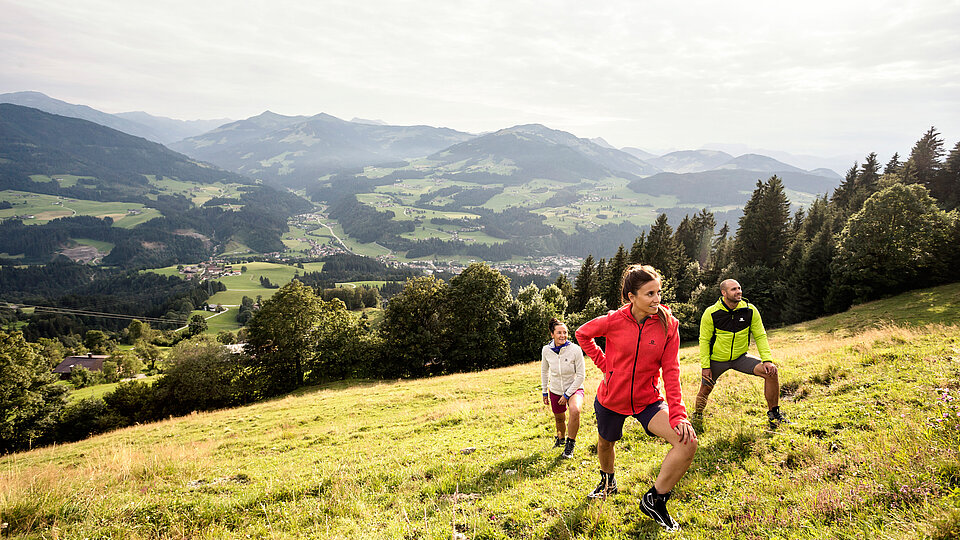 Wanderer machen kurze Verschnaufpause